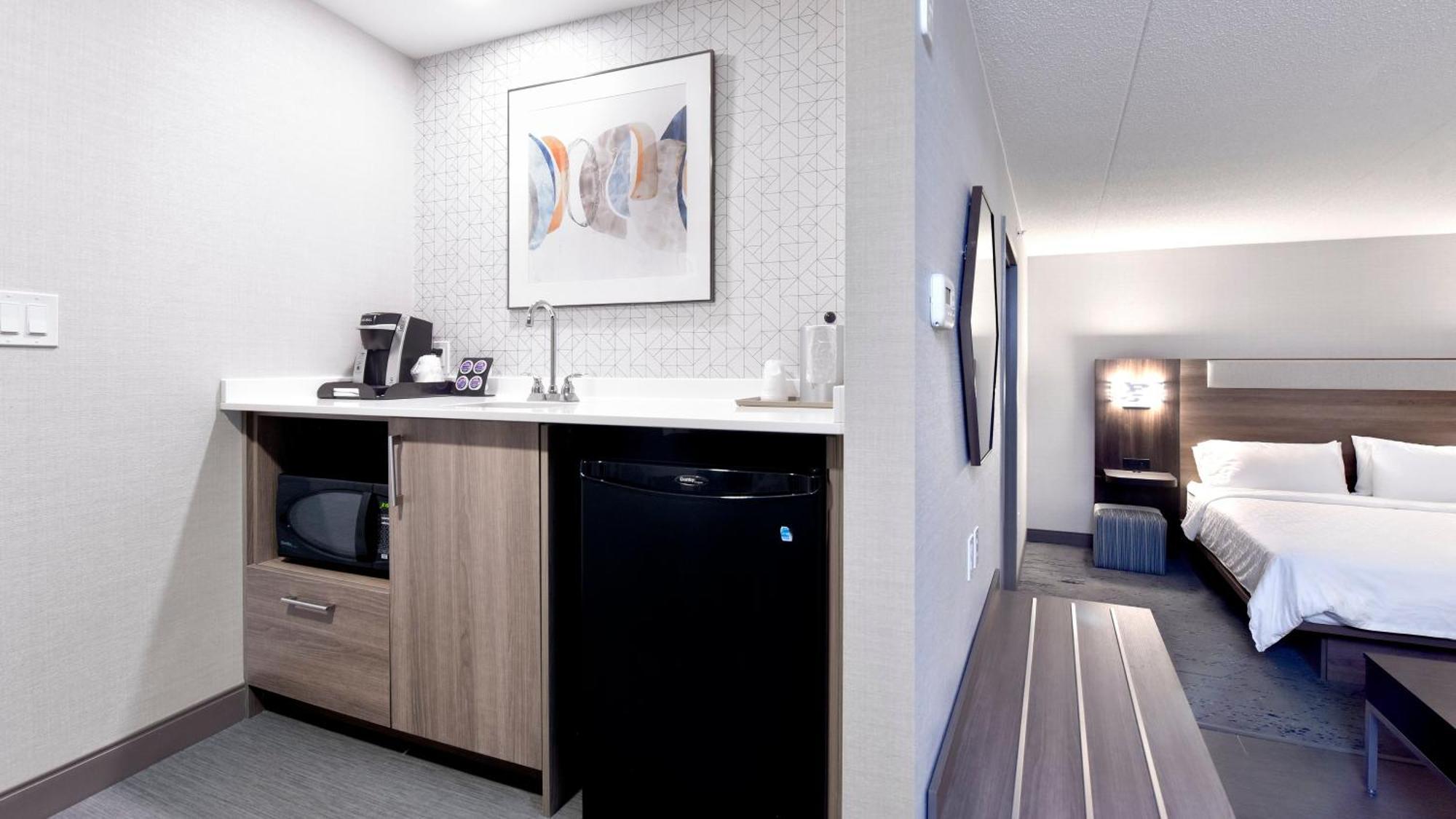 Holiday Inn Express Hotel & Suites Waterloo - St. Jacobs Area By Ihg Екстериор снимка